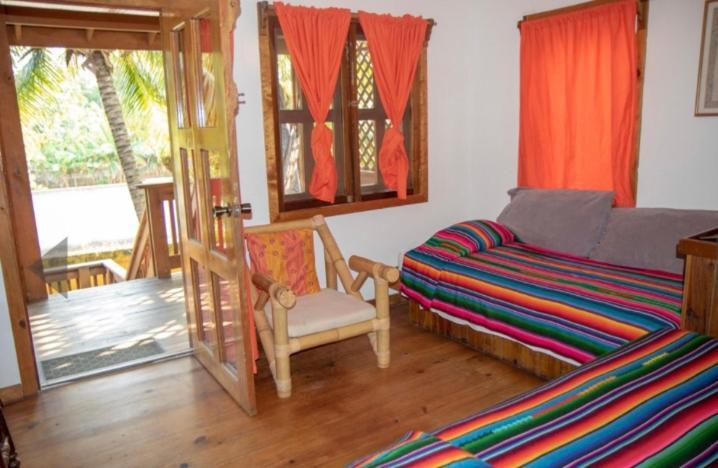 Sea Breeze Inn West End Dış mekan fotoğraf