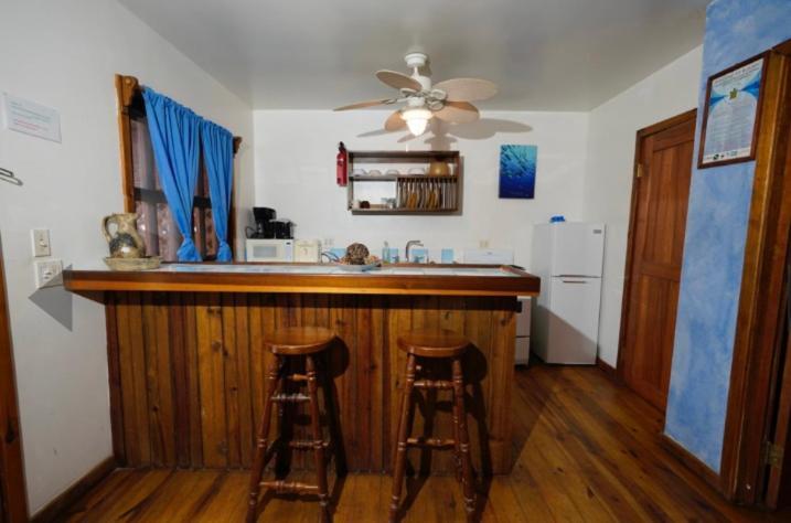 Sea Breeze Inn West End Dış mekan fotoğraf